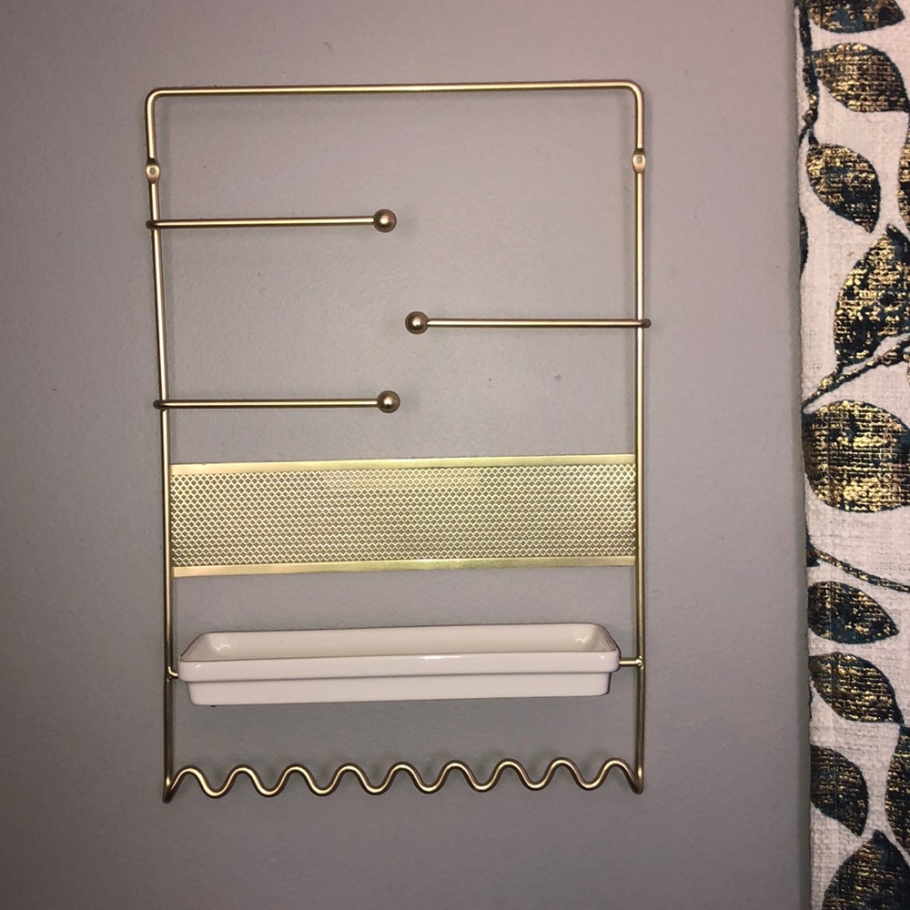 Jewelry holder